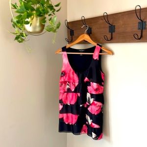 White House Black Market Sleeveless Top Small